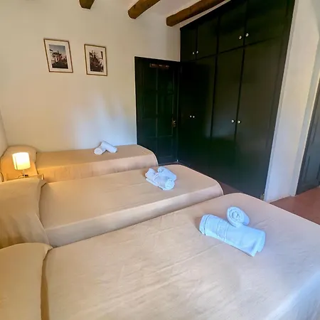 Evh-102 Casa Dentro Del Castillo De 또사데마르