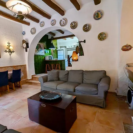 Evh-102 Casa Dentro Del Castillo De 펜션 또사데마르