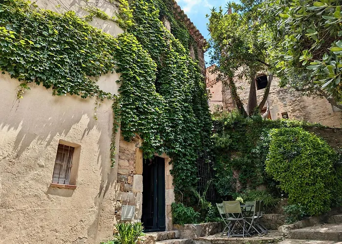 Holiday home Evh-102 Casa Dentro Del Castillo De